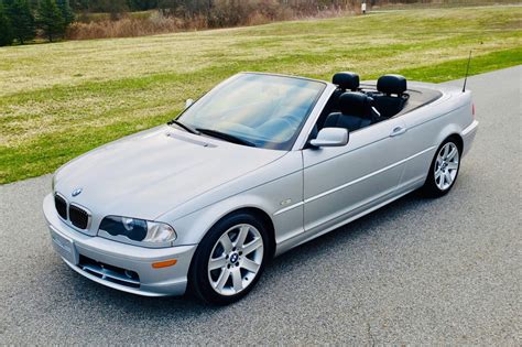 2002 BMW 325Ci Convertible 